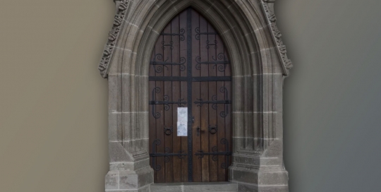 Vstupná brána gotickej kaplnky sv. Michala